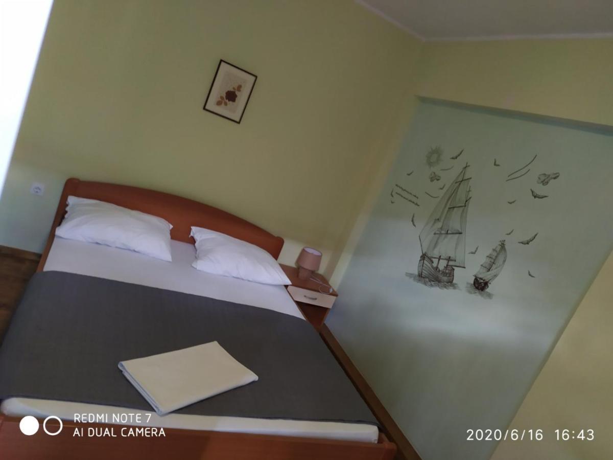Apartman Ena Vodice Eksteriør billede